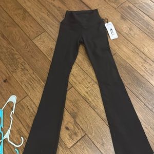 Alo airbrush high waisted bootcut legging new with tags